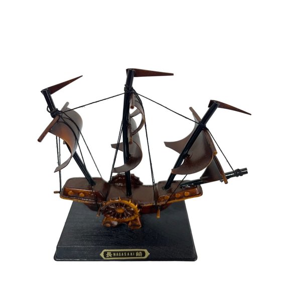 Vintage Nagasaki Clipper Ship Sail Boat Model Paddle - Picture 1 of 8